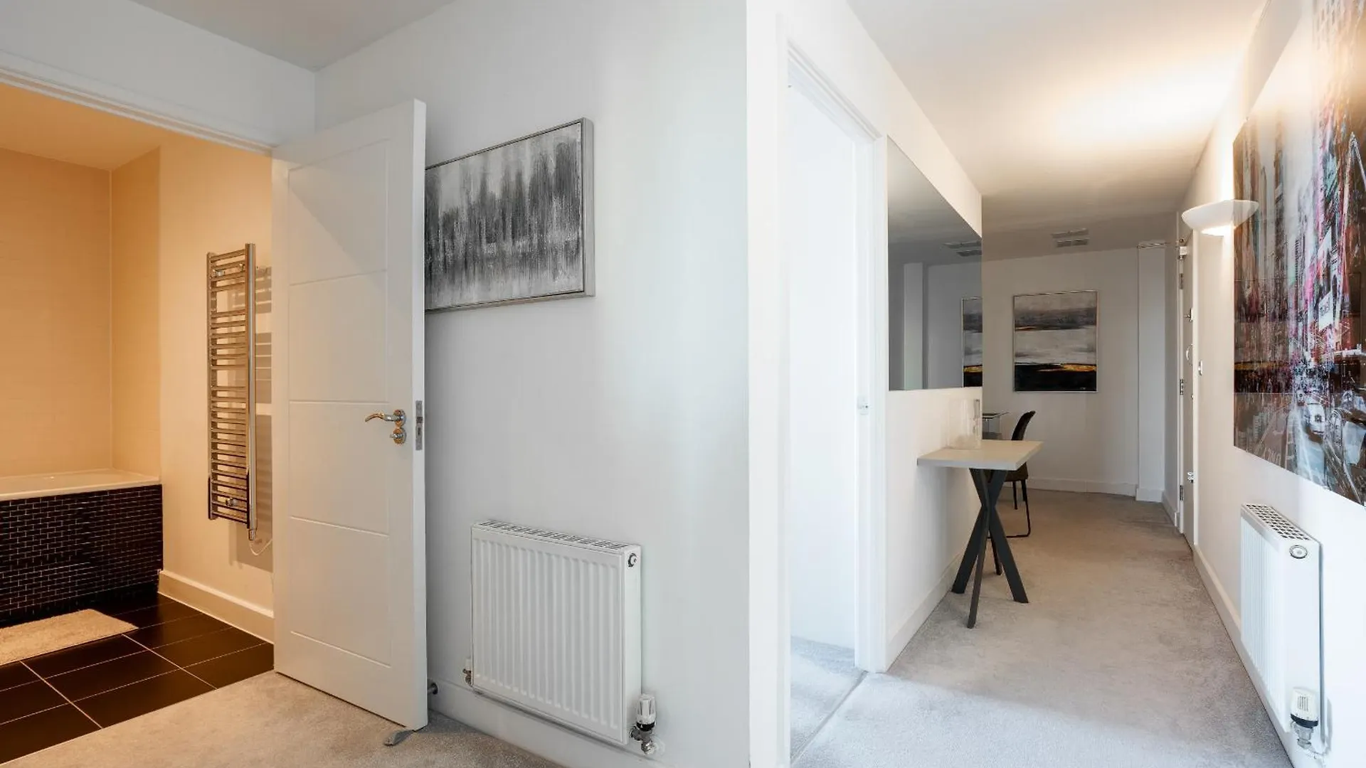 32 Ross Apartment, Canary Wharf Area London